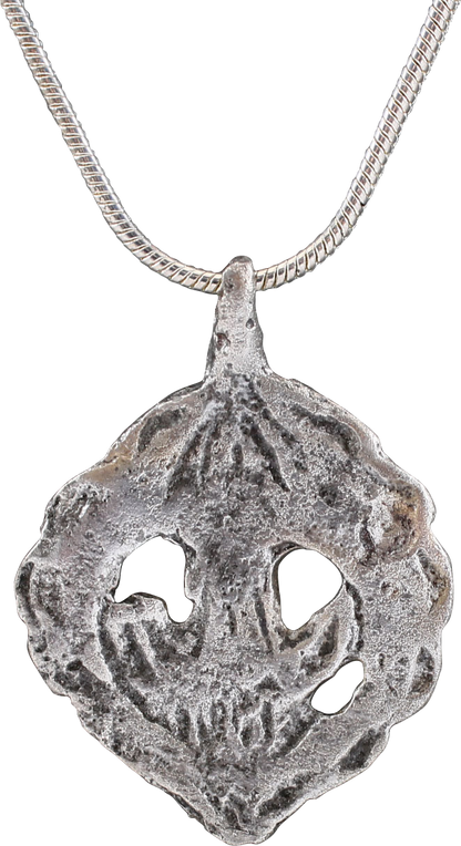 VIKING LUNAR PENDANT NECKLACE, LATE 11TH CENTURY - Fagan Arms