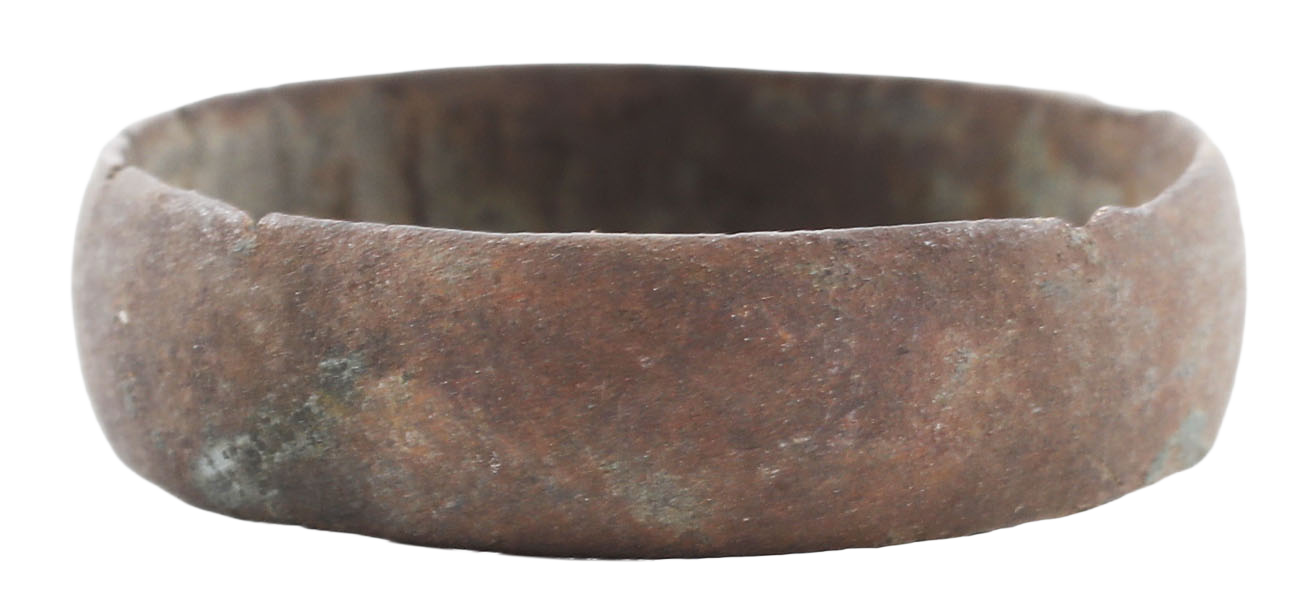 VIKING WEDDING RING, SIZE 13 - Fagan Arms